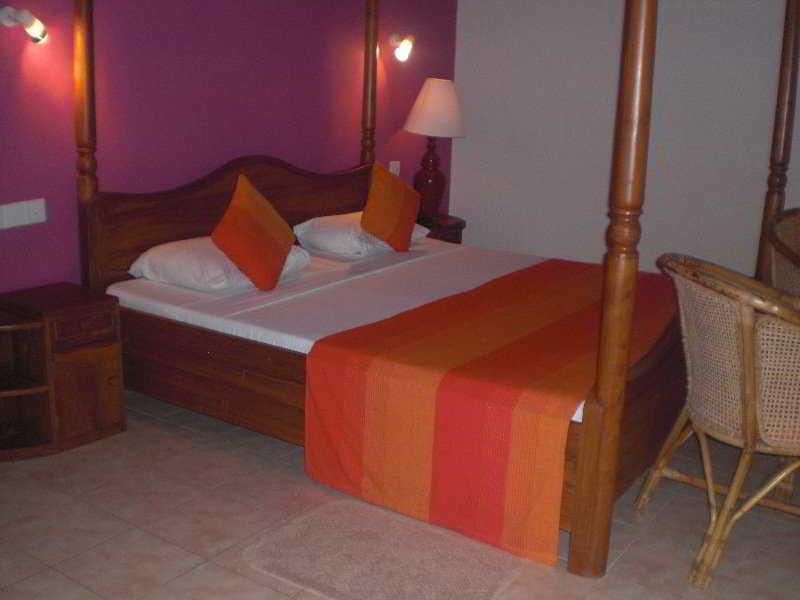 Hotel Yapahuwa Paradise Esterno foto