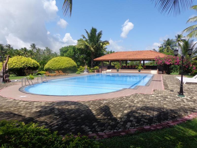Hotel Yapahuwa Paradise Esterno foto