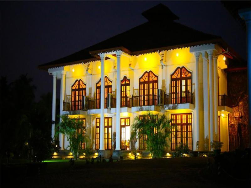 Hotel Yapahuwa Paradise Esterno foto
